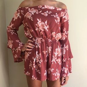 Long sleeve flowy romper